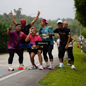 Runner Photo 8538800