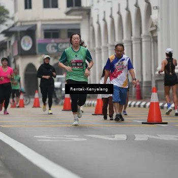 Runner Photo 8538945