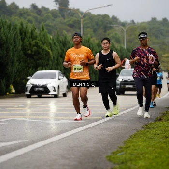 Runner Photo 8539039