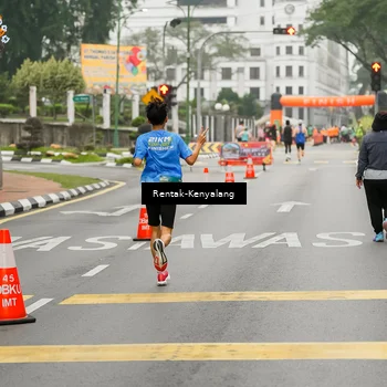 Runner Photo 8539100