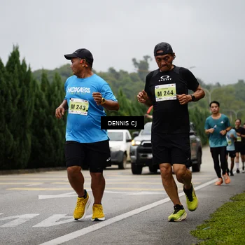 Runner Photo 8539189