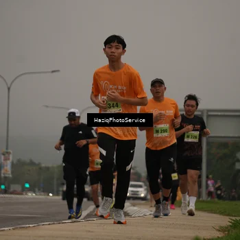 Runner Photo 8539785