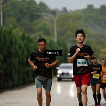 Runner Photo 8539854