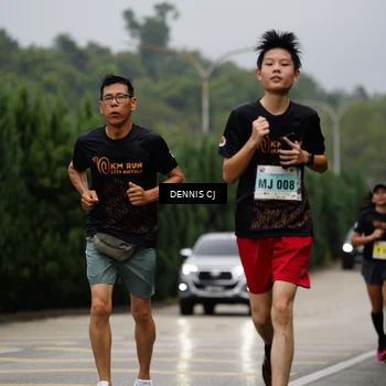 Runner Photo 8539888