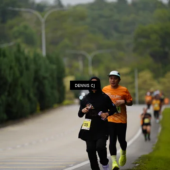 Runner Photo 8540019
