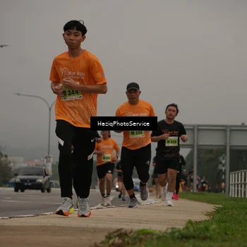 Runner Photo 8540043