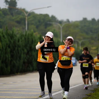 Runner Photo 8540224