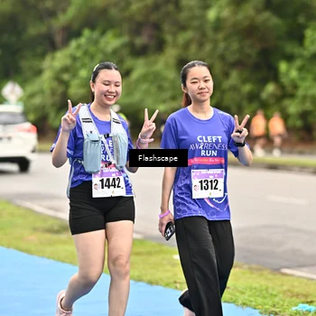 Runner Photo 8540281