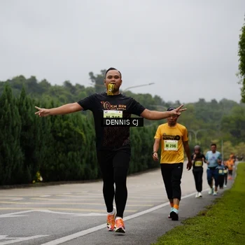 Runner Photo 8540337