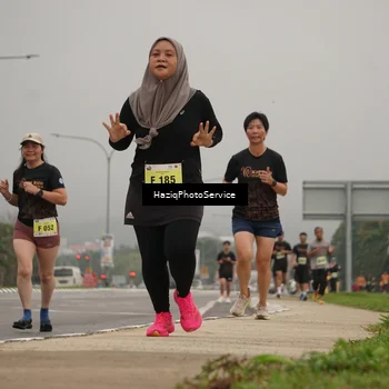 Runner Photo 8540728