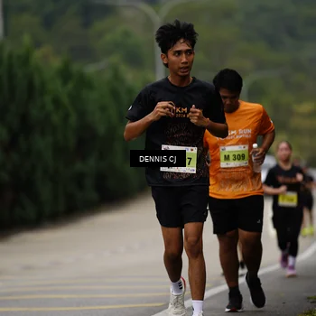 Runner Photo 8540751