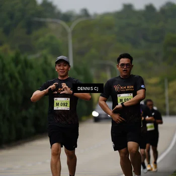 Runner Photo 8540875