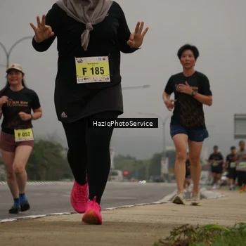 Runner Photo 8541099
