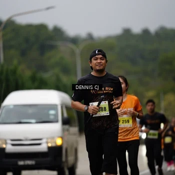 Runner Photo 8541184