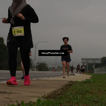 Runner Photo 8541234