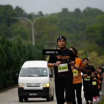 Runner Photo 8541398