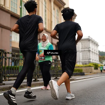 Runner Photo 8541817