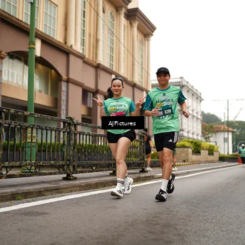 Runner Photo 8541839