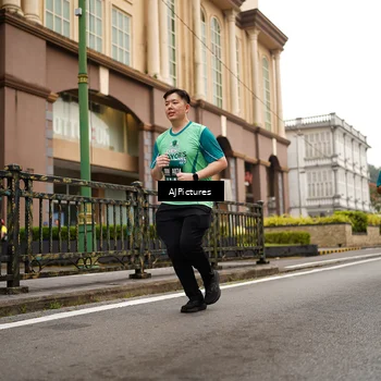 Runner Photo 8541853