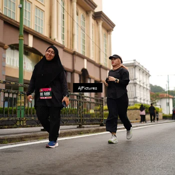 Runner Photo 8541873
