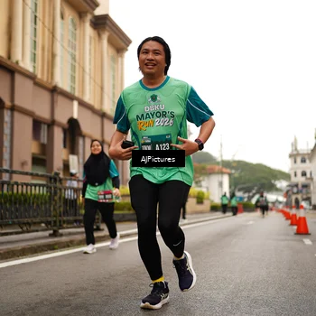 Runner Photo 8541898