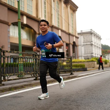 Runner Photo 8541905