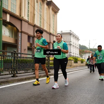 Runner Photo 8541984