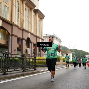 Runner Photo 8541991