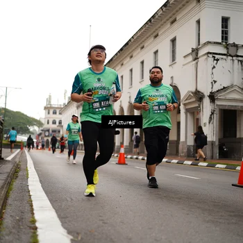 Runner Photo 8542038