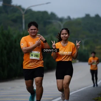 Runner Photo 8542051