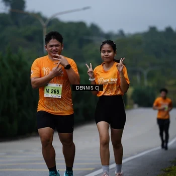 Runner Photo 8542054
