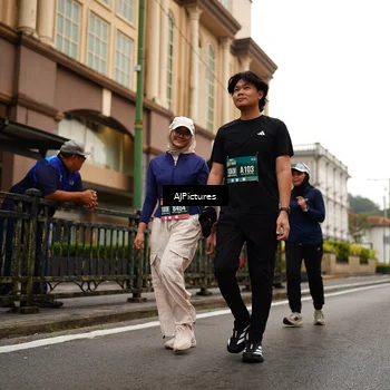 Runner Photo 8542064