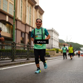Runner Photo 8542070