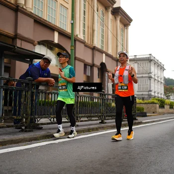 Runner Photo 8542079
