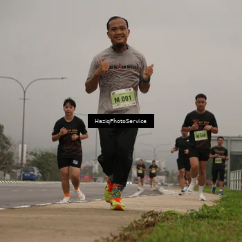 Runner Photo 8542123
