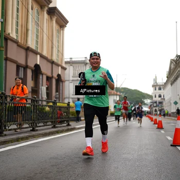 Runner Photo 8542158