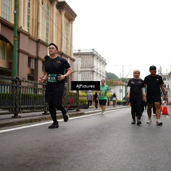 Runner Photo 8542162