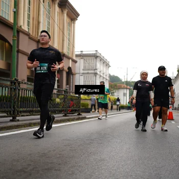 Runner Photo 8542165