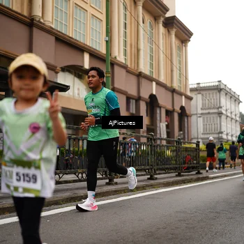 Runner Photo 8542174