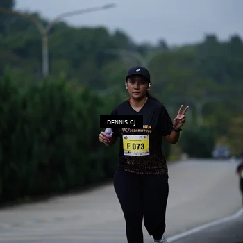 Runner Photo 8542181