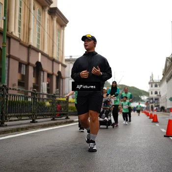 Runner Photo 8542207