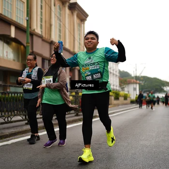 Runner Photo 8542215