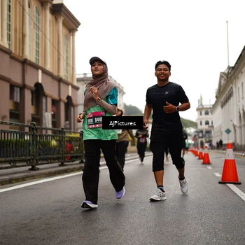 Runner Photo 8542217