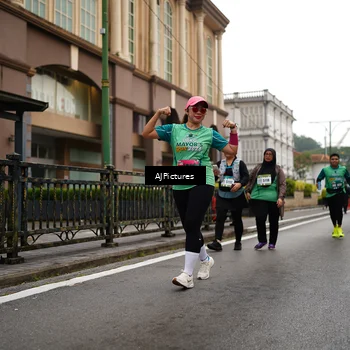 Runner Photo 8542219