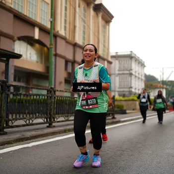 Runner Photo 8542222