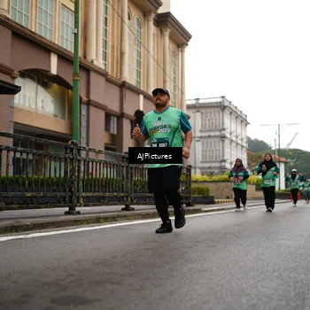Runner Photo 8542265