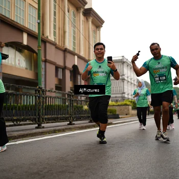 Runner Photo 8542271