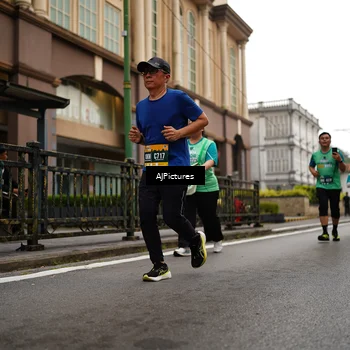 Runner Photo 8542276