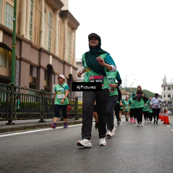 Runner Photo 8542296