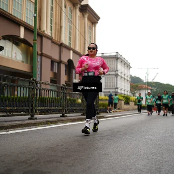 Runner Photo 8542298
